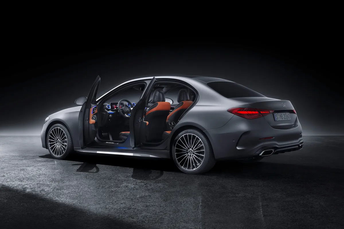 2022-mercedes-benz-c-class-038