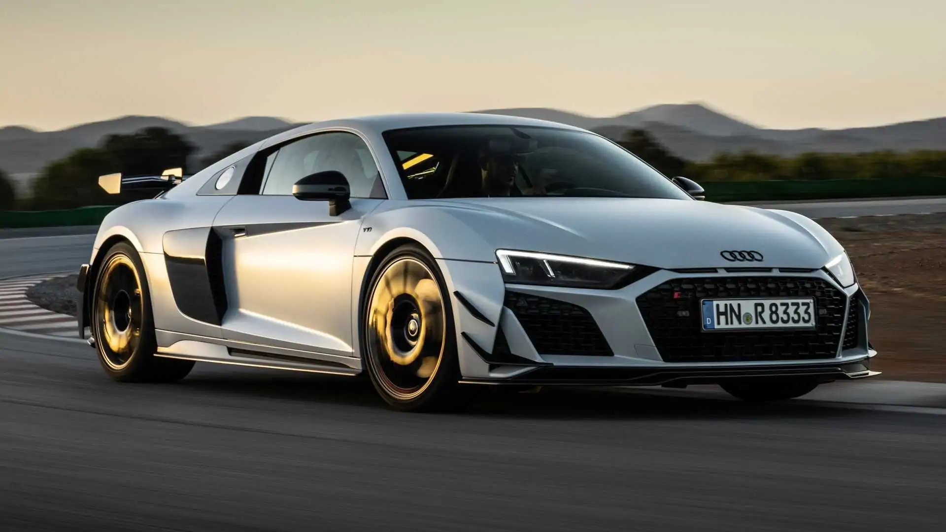 2023-audi-r8-v10-gt-rwd (1)